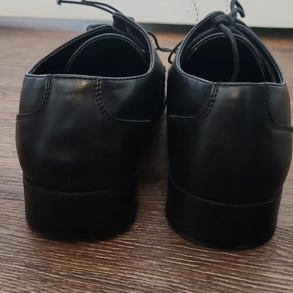 NEW Calvin Klein Mens Black Oxford, size 7.5